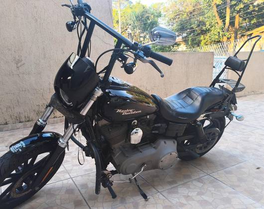 HARLEY-DAVIDSON DYNA SUPER GLIDE 